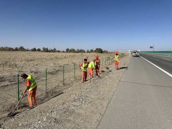 通弘网  国庆将至 高速“护航人”全链条备战